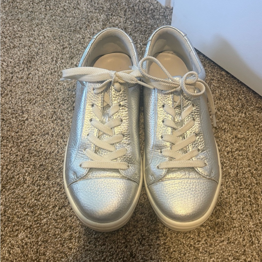 Ecco Sneakers